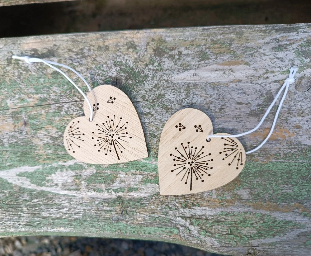 Srdce s chmýřím pampelišky 