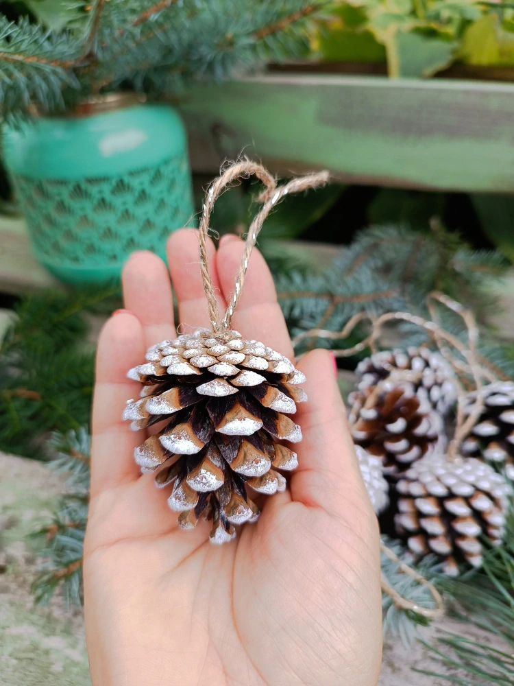 Šiška na jutovém provázku 