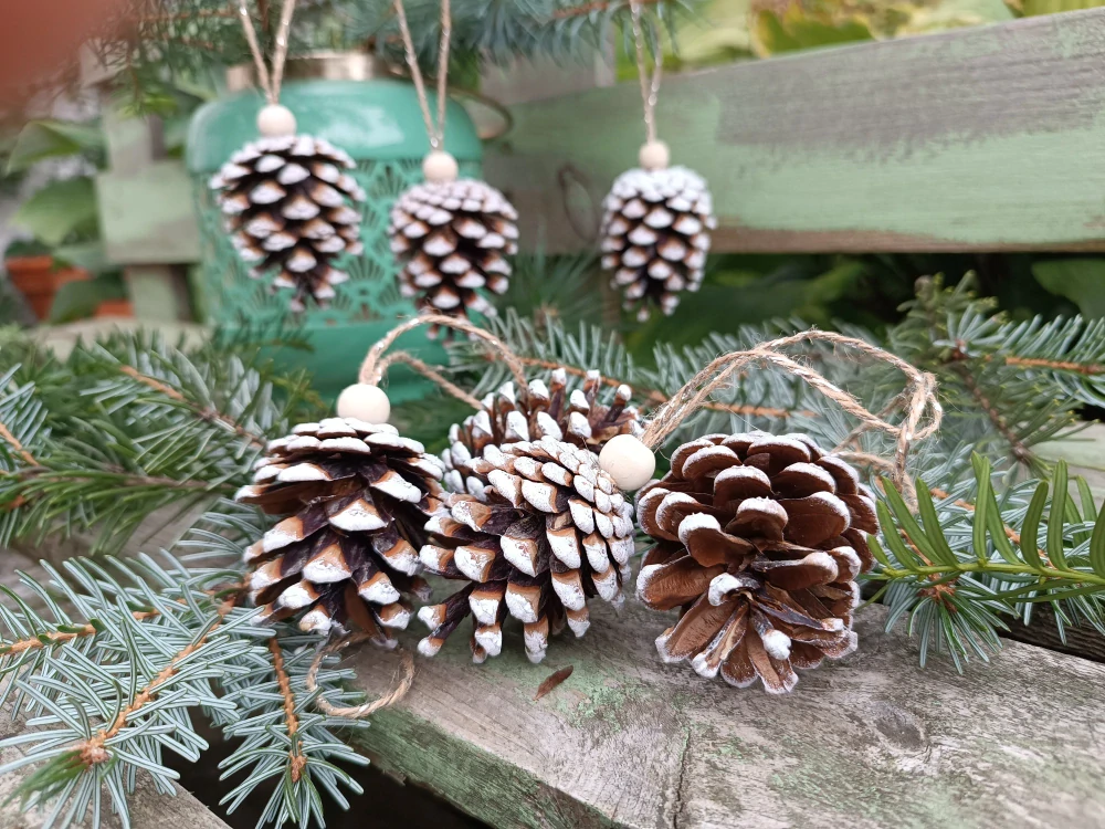 Šiška s dřevěným korálkem 