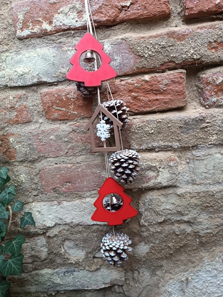 Závěs s domečkem a stromečky