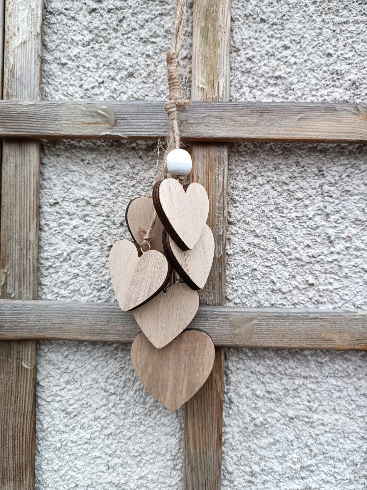 Závěs ze srdíček 