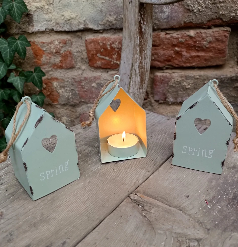 Plechový domeček na čajovou svíčku 