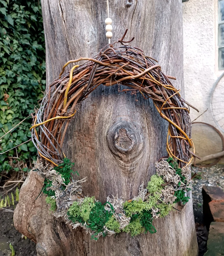 Proutěný věnec k dotvoření