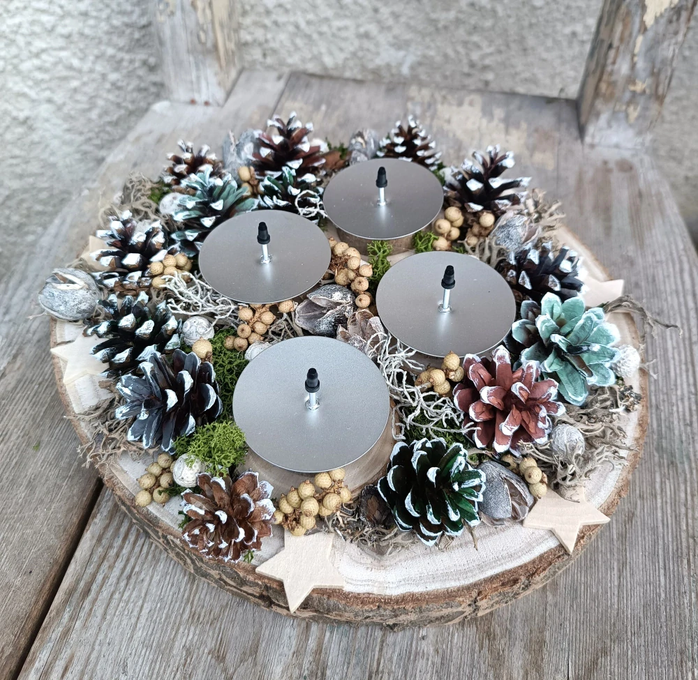 Adventní svícen na kulatině