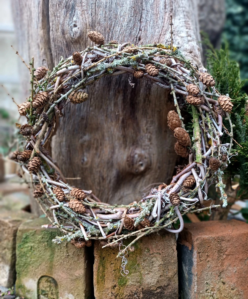 Venkovní zimní věnec