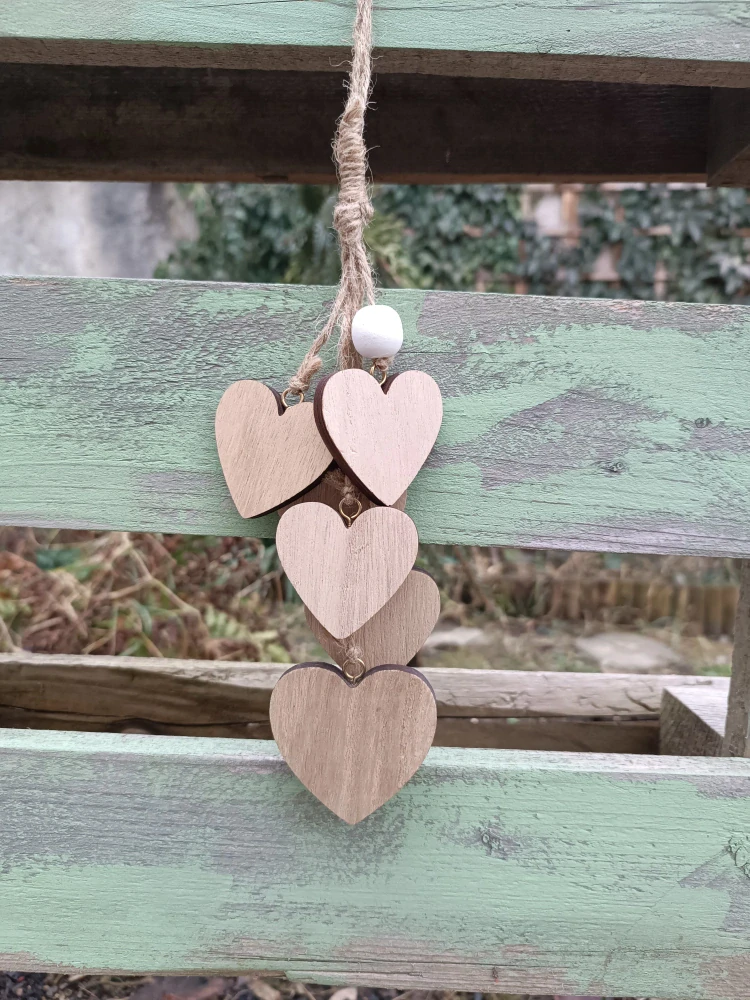 Závěs ze srdíček 