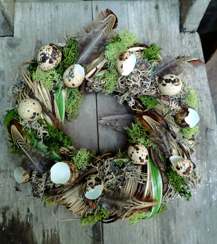 Věnec s pravými vajíčky