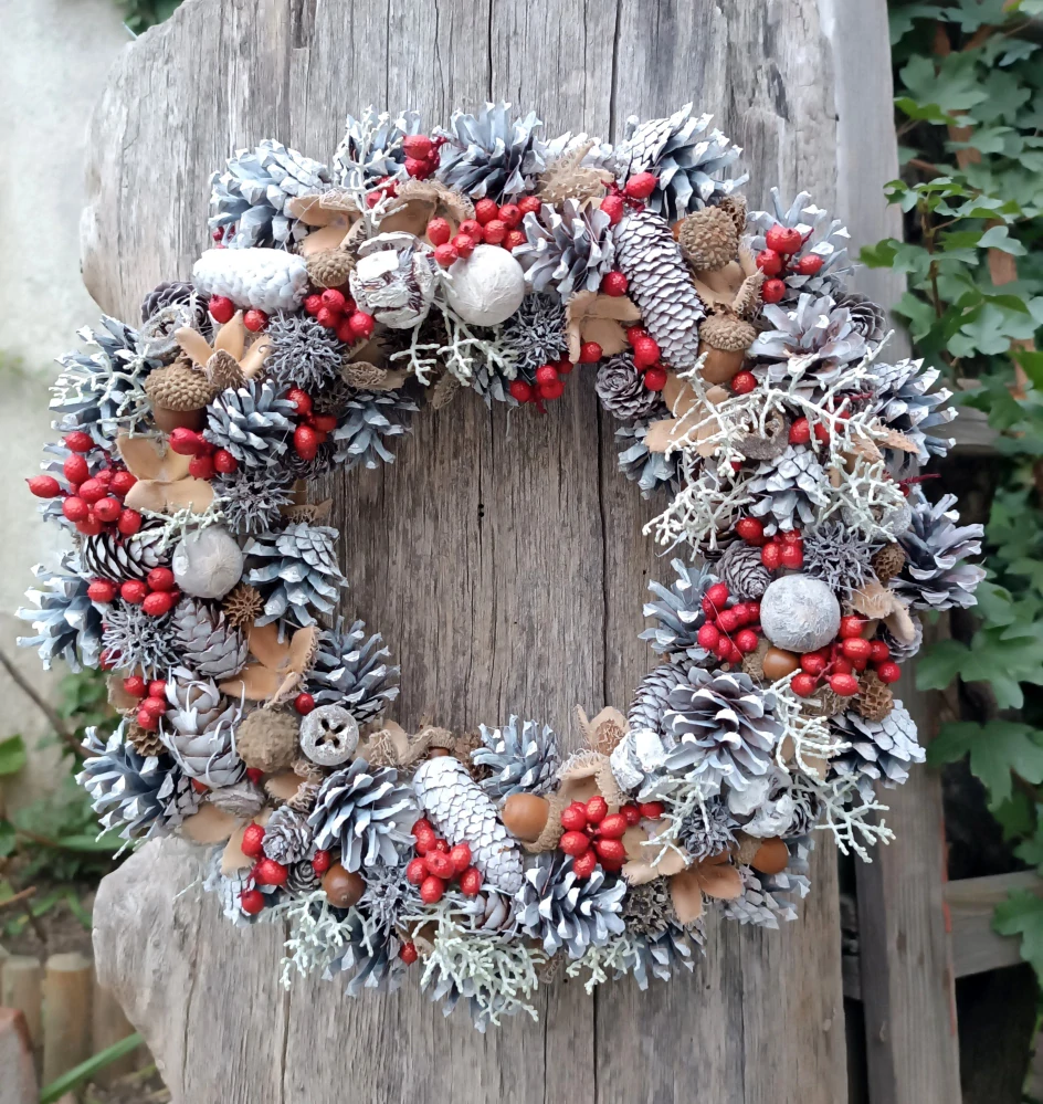 Bíločervené Vánoce, malý věnec 