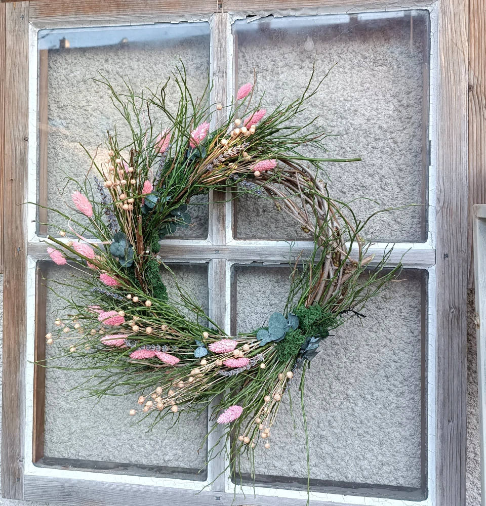 Letní věnec se sušenými květy