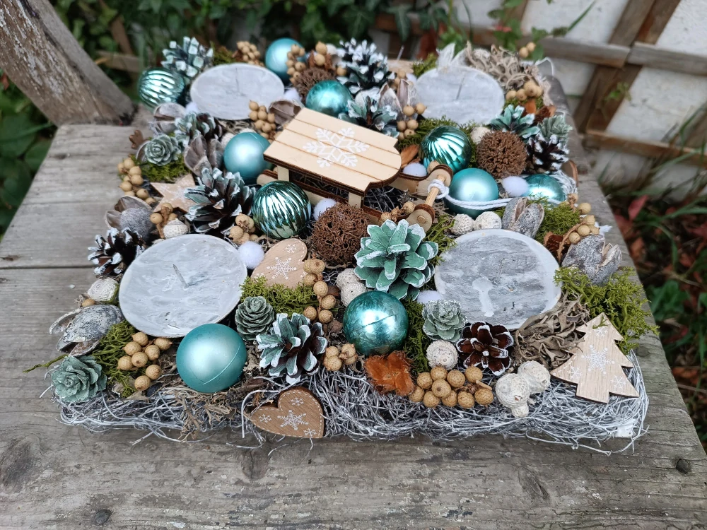 Čtvercový adventní svícen 