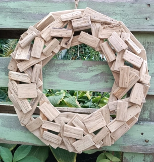 Dřevěný věnec 