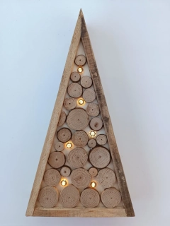 Dřevěný stromeček 