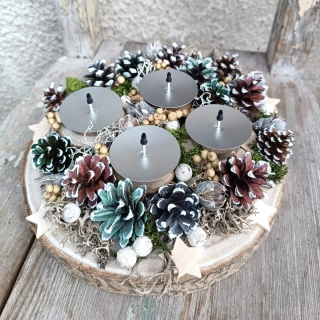 Adventní svícen na kulatině