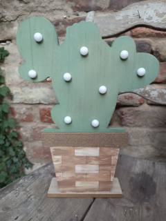 Dřevěný kaktus II.