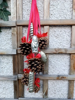 Závěs s formičkami 