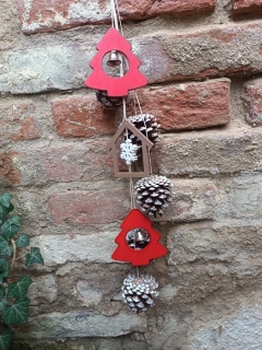 Závěs s domečkem a stromečky