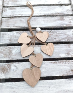 Závěs ze srdíček 