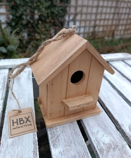 Dřevěná ptačí budka 