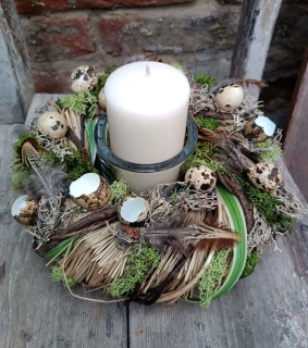 Věnec s pravými vajíčky