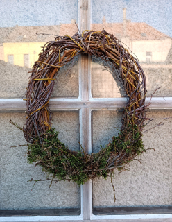 Proutěný věnec k dotvoření