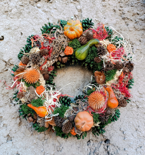 Podzimní věnec s dýněmi 