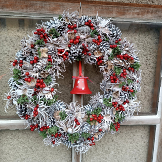 Velký věnec se zvonečkem 