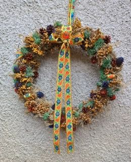 S prošívanou stuhou po babičce 